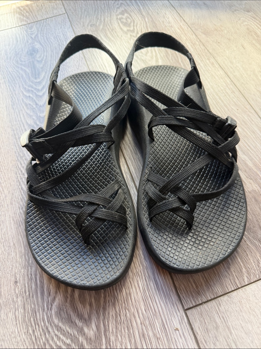 Women’s Black ZX/2 Chaco Sandals - W8